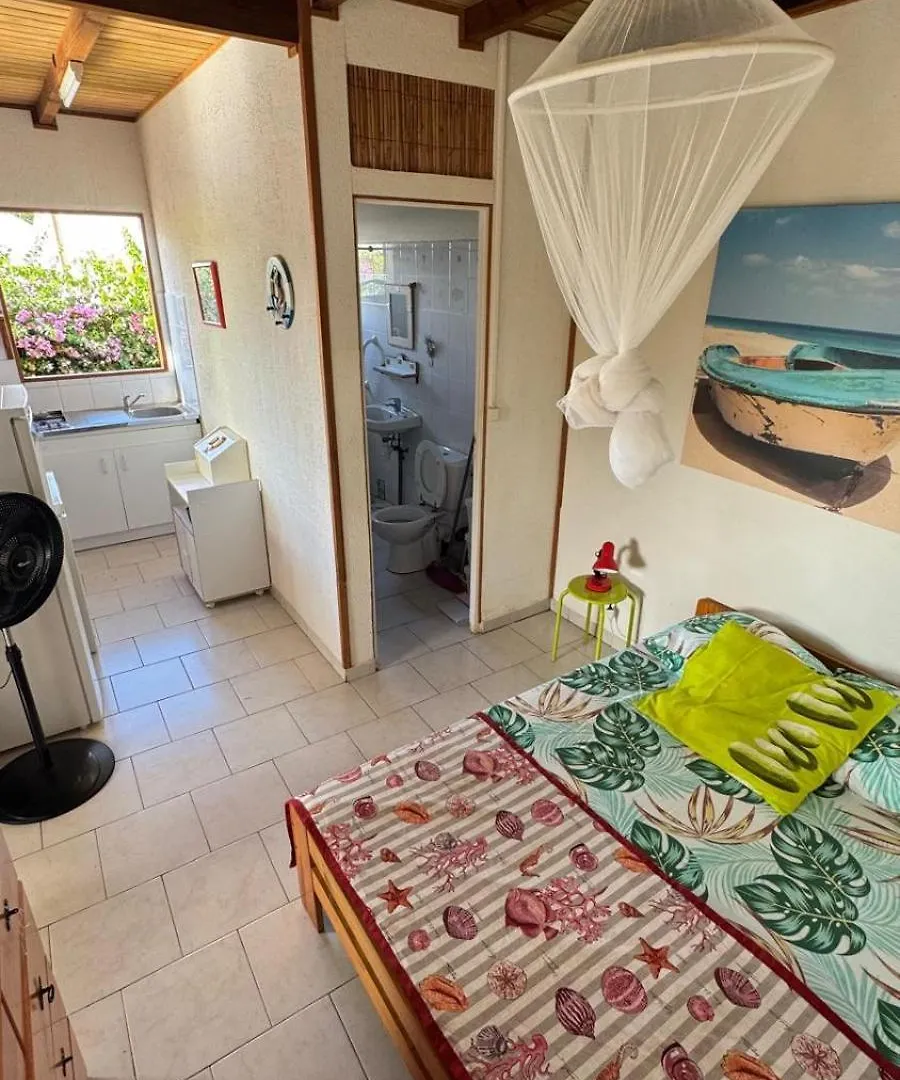 Studio Port Louis Semesterbostad